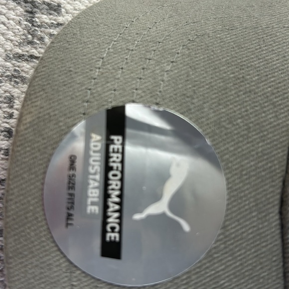 Puma Grey Performance Flexfit 110 Adjustable Golf Cap - Picture 3 of 10